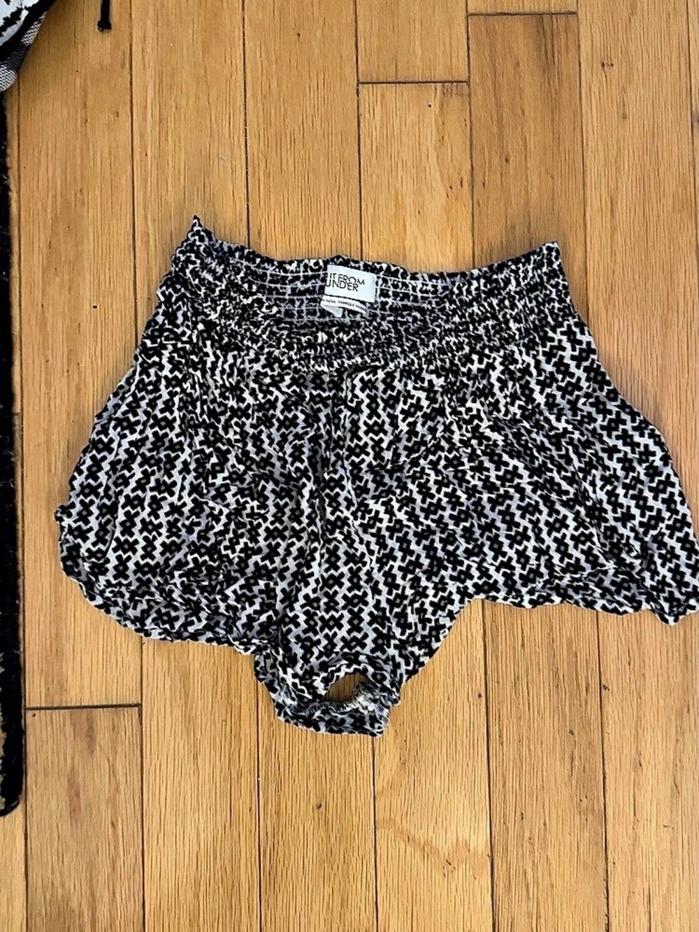 Modern Under Animal Print High-Waist Shorts Size Medium Like New